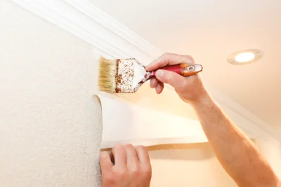 Pose de papier peint à Coufouleux — revêtements muraux et toiles de verre